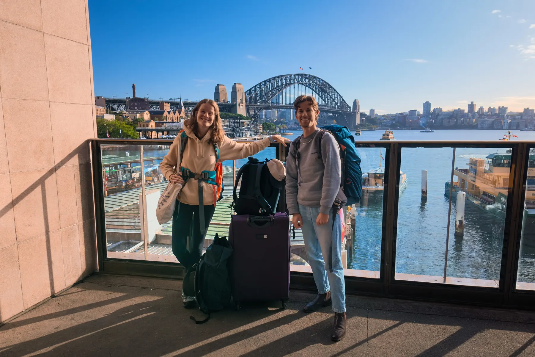 Guillaume & Mylene departing from Circular Quay, Sydney.